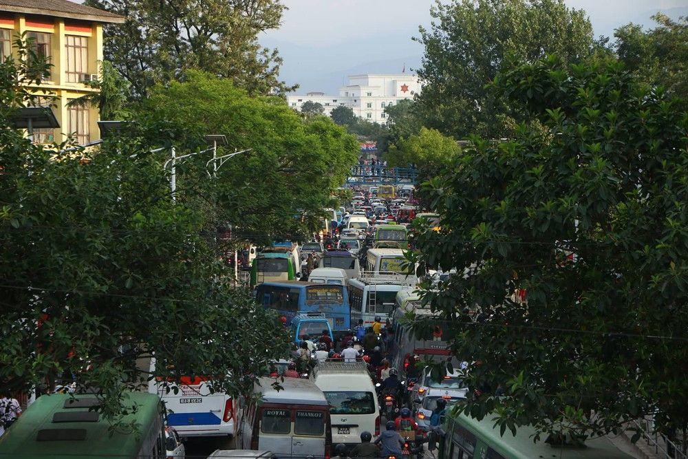 सवारी साधनको भाडा समायोजन गर्न माग